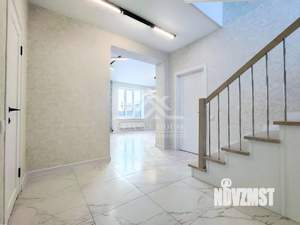 Дом 150м², 2-этажный, участок 5 сот.  
