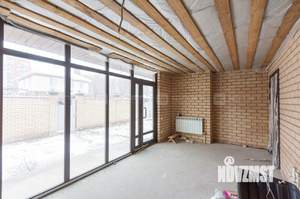 Дом 220м², 2-этажный, участок 6 сот.  