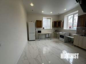 Дом 160м², 2-этажный, участок 11 сот.  