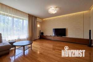 Дом 350м&sup2;, 1-этажный, участок 15 сот.  