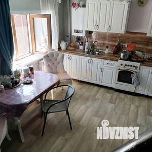 Дом 42м&sup2;, 2-этажный, участок 6 сот.  