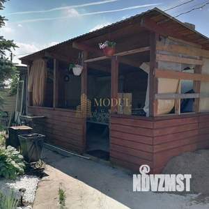 Дом 42м&sup2;, 2-этажный, участок 6 сот.  