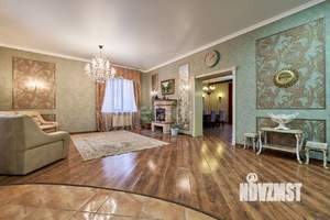 Дом 340м², 3-этажный, участок 7 сот.  