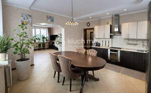 Дом 250м&sup2;, 2-этажный, участок 10 сот.  