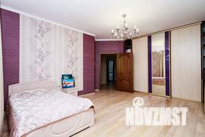 Коттедж 306м&sup2;, 2-этажный, участок 10 сот.  