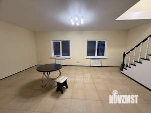 Дом 120м&sup2;, 2-этажный, участок 5 сот.  