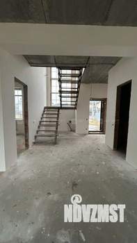 Дом 125м&sup2;, 2-этажный, участок 6 сот.  