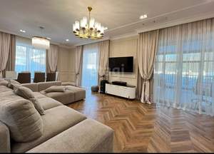 Дом 350м², 2-этажный, участок 12 сот.  