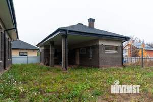 Дом 186м&sup2;, 1-этажный, участок 8 сот.  