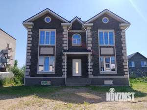 Коттедж 240м², 2-этажный, участок 6 сот.  