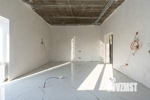 Дом 367м&sup2;, 3-этажный, участок 11 сот.  