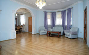 Дом 286м², 2-этажный, участок 6 сот.  