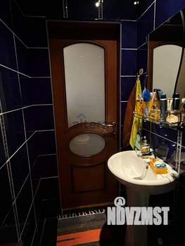 Коттедж 244м², 2-этажный, участок 10 сот.  