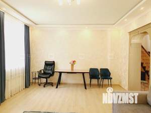 Дом 188м&sup2;, 2-этажный, участок 6 сот.  