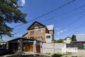 Дом 225м², 2-этажный, участок 10 сот.  