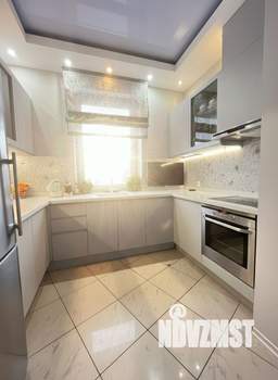 Дом 236м&sup2;, 2-этажный, участок 8 сот.  