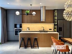 Дом 402м², 3-этажный, участок 7 сот.  