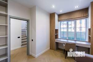 Дом 120м&sup2;, 2-этажный, участок 4 сот.  