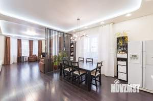 Дом 179м², 2-этажный, участок 5 сот.  