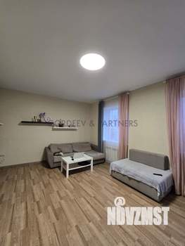 Дом 110м&sup2;, 2-этажный, участок 7 сот.  