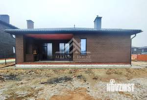 Дом 180м&sup2;, 1-этажный, участок 7 сот.  