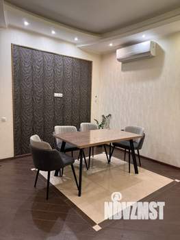 Дом 200м&sup2;, 2-этажный, участок 10 сот.  