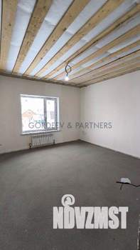 Дом 143м&sup2;, 2-этажный, участок 6 сот.  