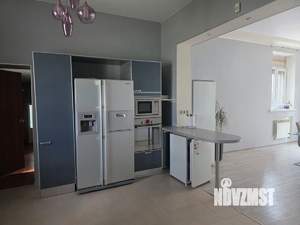 Дом 376м&sup2;, 2-этажный, участок 12 сот.  