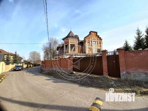 Коттедж 597м&sup2;, 3-этажный, участок 19 сот.  