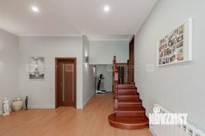 Дом 253м&sup2;, 2-этажный, участок 11 сот.  