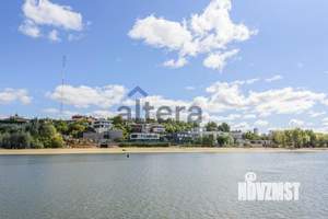 Коттедж 656м&sup2;, 3-этажный, участок 30 сот.  