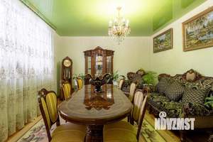 Дом 275м², 2-этажный, участок 12 сот.  