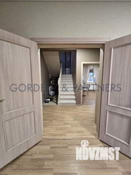 Дом 110м², 2-этажный, участок 7 сот.  