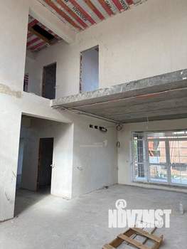 Дом 200м&sup2;, 2-этажный, участок 6 сот.  