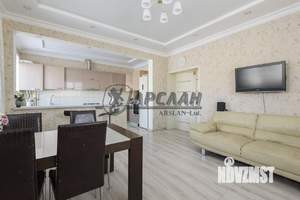 Коттедж 268м&sup2;, 3-этажный, участок 5 сот.  