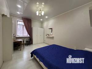 Дом 289м², 3-этажный, участок 5 сот.  