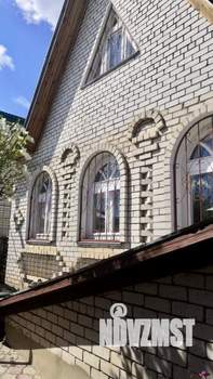 Коттедж 200м&sup2;, 2-этажный, участок 6 сот.  