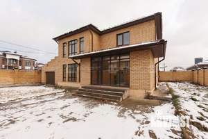 Дом 220м², 2-этажный, участок 6 сот.  