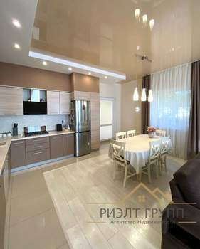 Дом 161м², 2-этажный, участок 5 сот.  