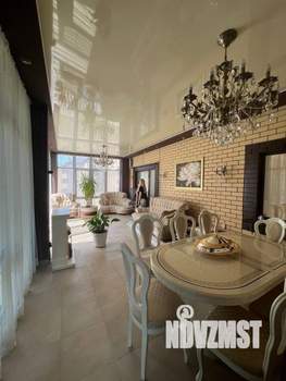 Дом 260м², 2-этажный, участок 8 сот.  