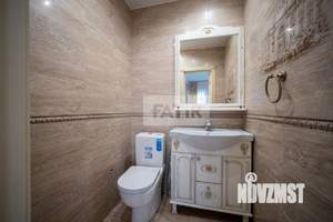 Дом 261м², 2-этажный, участок 10 сот.  