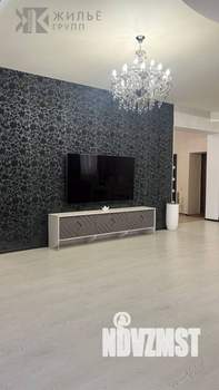 Коттедж 385м&sup2;, 2-этажный, участок 10 сот.  