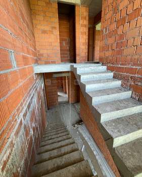 Дом 295м&sup2;, 2-этажный, участок 0 сот.  