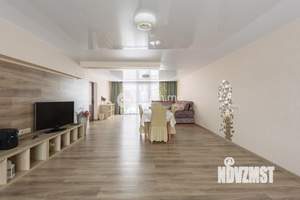 Дом 168м&sup2;, 2-этажный, участок 8 сот.  