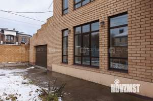 Дом 220м², 2-этажный, участок 6 сот.  