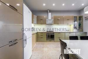 Дом 130м², 2-этажный, участок 5 сот.  