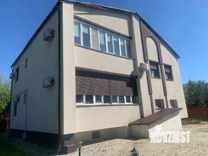 Коттедж 286м², 3-этажный, участок 15 сот.  