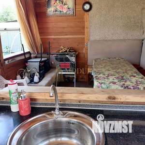 Дом 42м&sup2;, 2-этажный, участок 6 сот.  