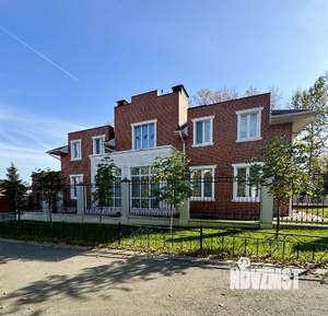 Коттедж 400м², 2-этажный, участок 15 сот.  