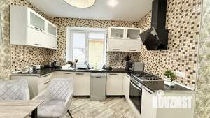 Дом 118м&sup2;, 2-этажный, участок 4 сот.  